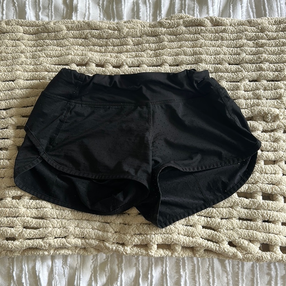 Lululemon speed up shorts 2.5 inch